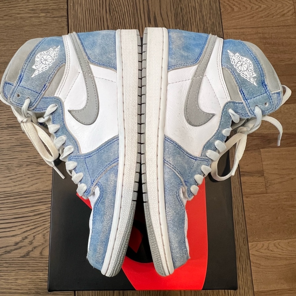 GUC Men’s Nike Air Jordan 1 Retro High OG Hyper royal White 8M